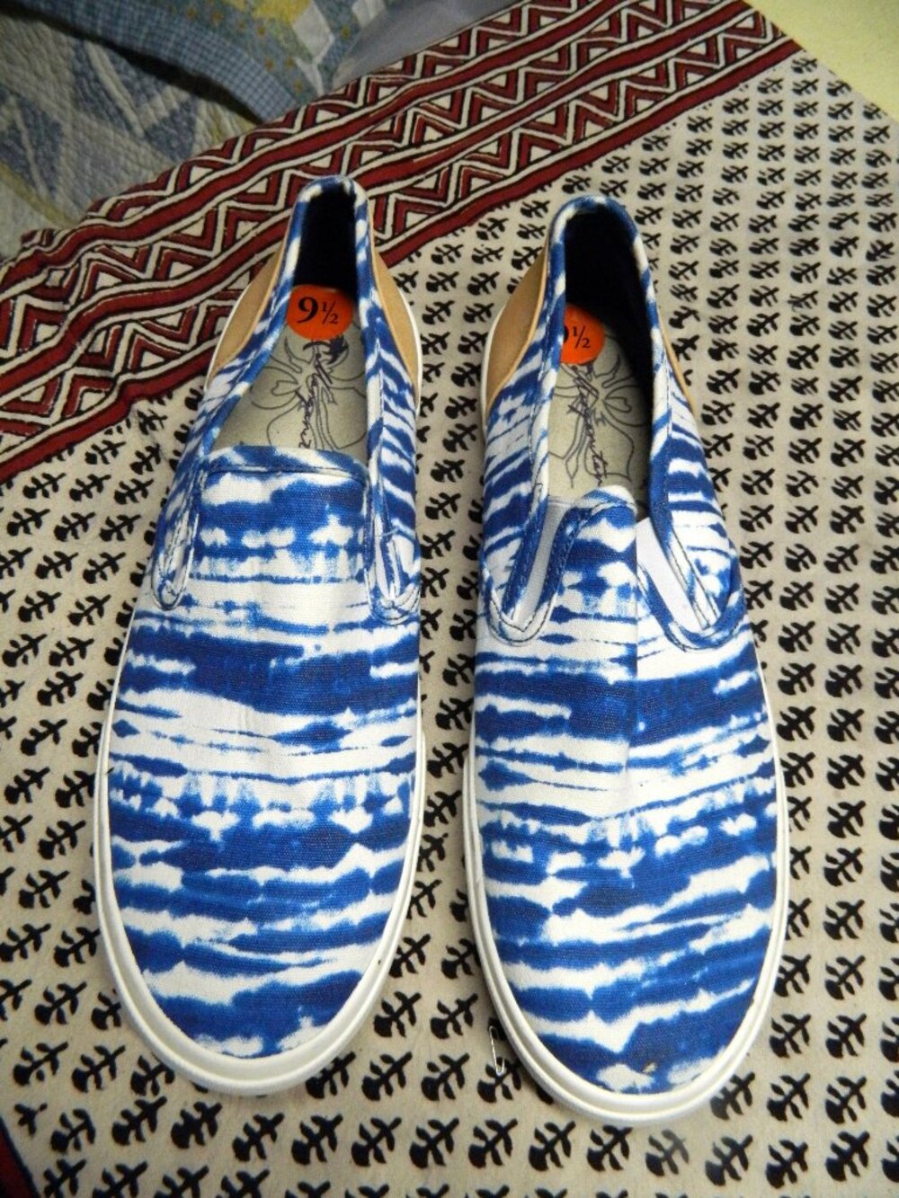 Margaritaville Womens Blue Tie Dye Canvas Slip On Shoes Loafers Sneakers Flats